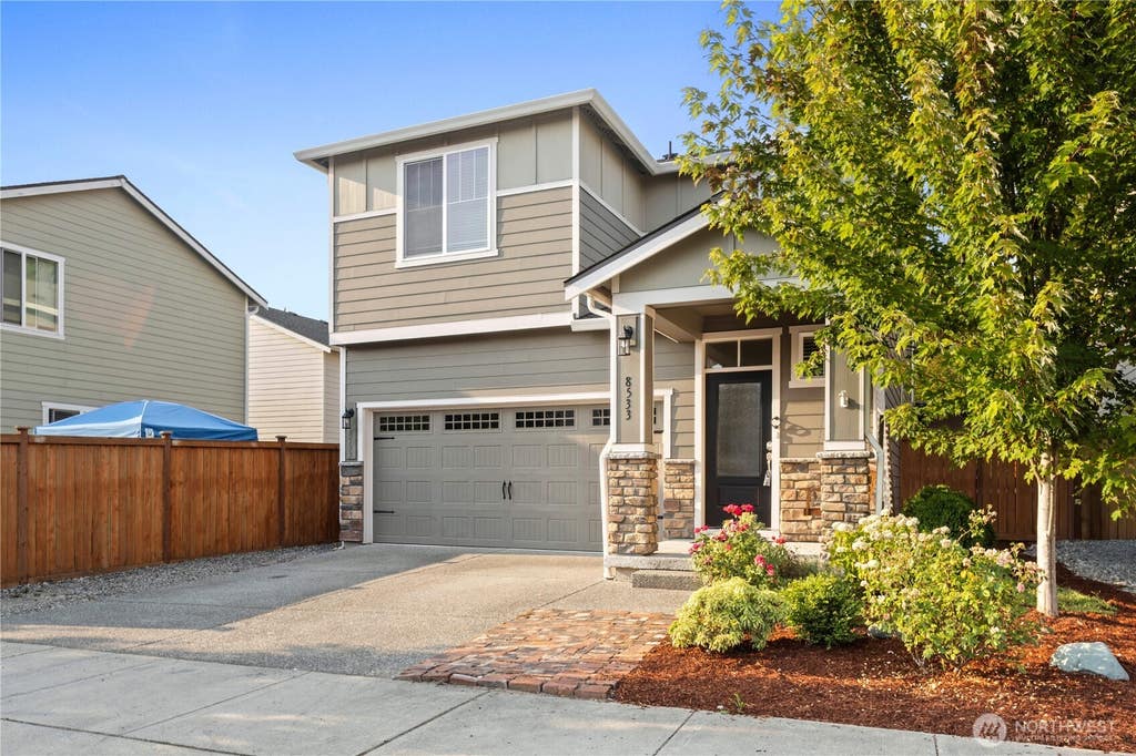 Photo of 8533 55th Place NE, Marysville, WA 98270 (MLS # 2573317)