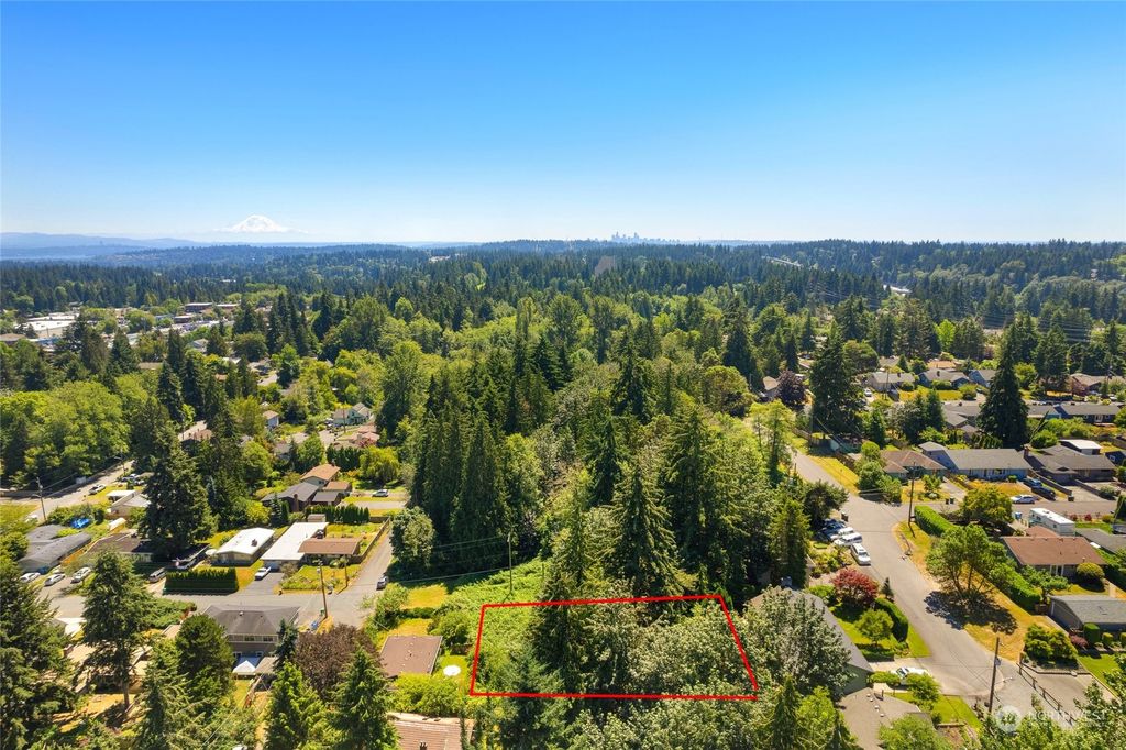 Photo of 152 XX 11th Avenue NE, Shoreline, WA 98155 (MLS # 2013172)