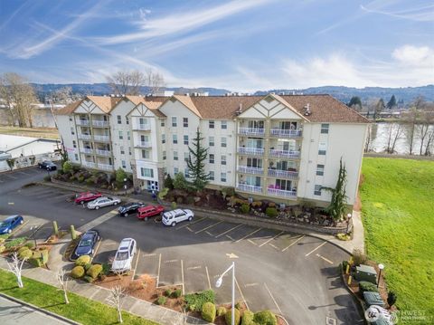 Photo of 1548 River Rd Rd #209, Longview, WA 98632 (MLS # 2484268)