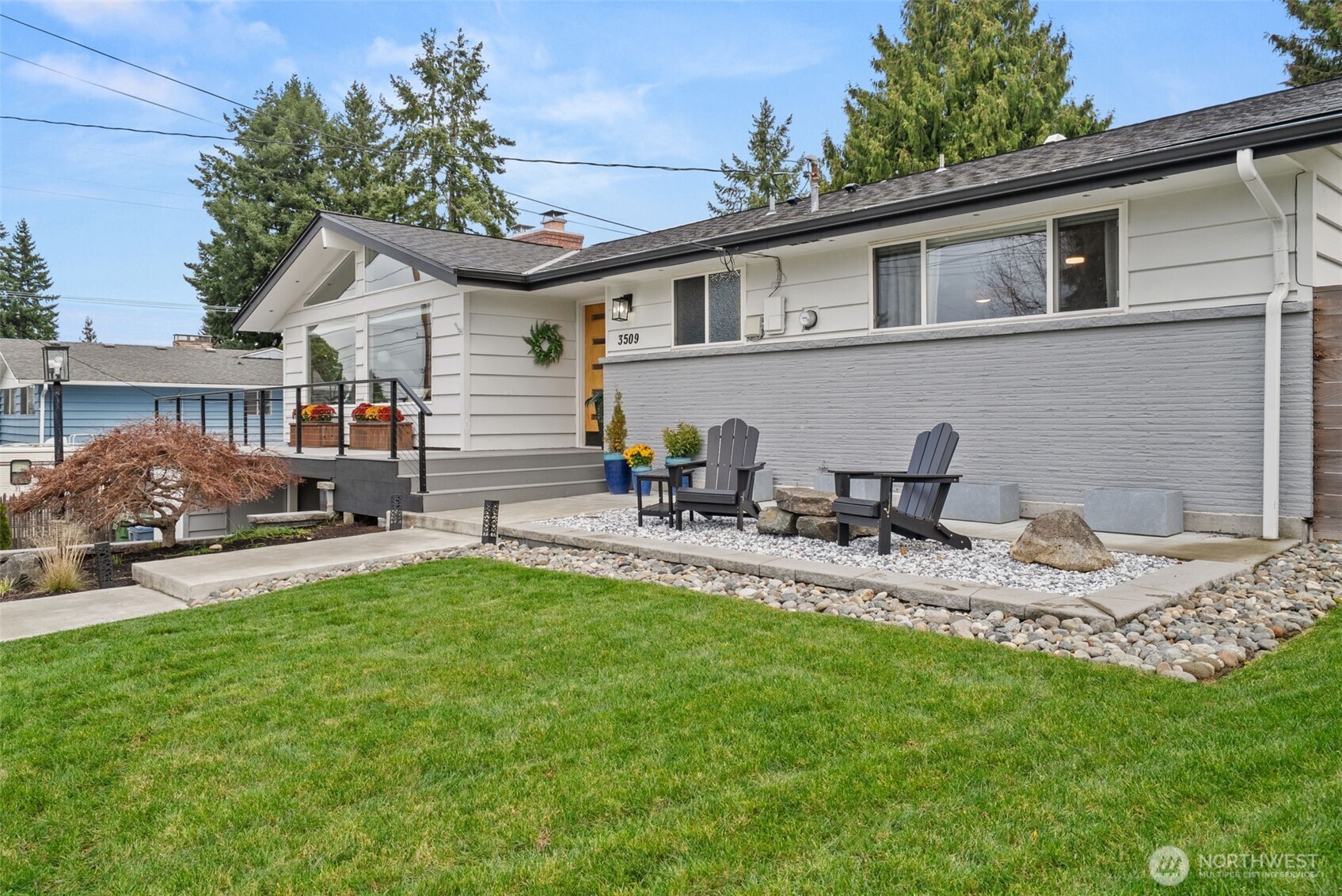 3509 Locust Avenue W