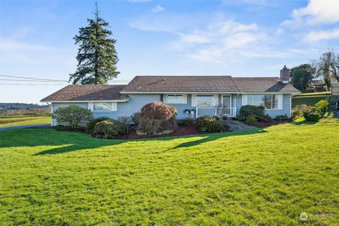 Photo of 914 Broadway Street, South Bend, WA 98586 (MLS # 2314519) Photo of 914 Broadway Street, South Bend, WA 98586 (MLS # 2314519)