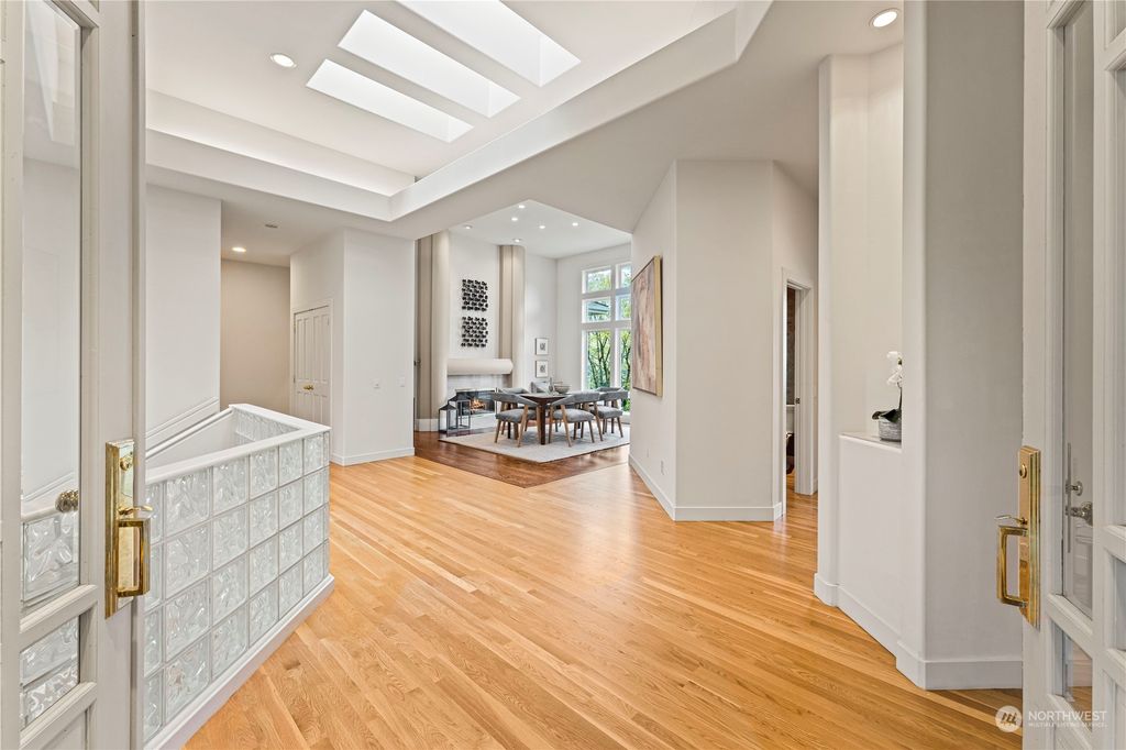 Photo of 18208 NW Montreux Drive, Issaquah, WA 98027 (MLS # 2223781)