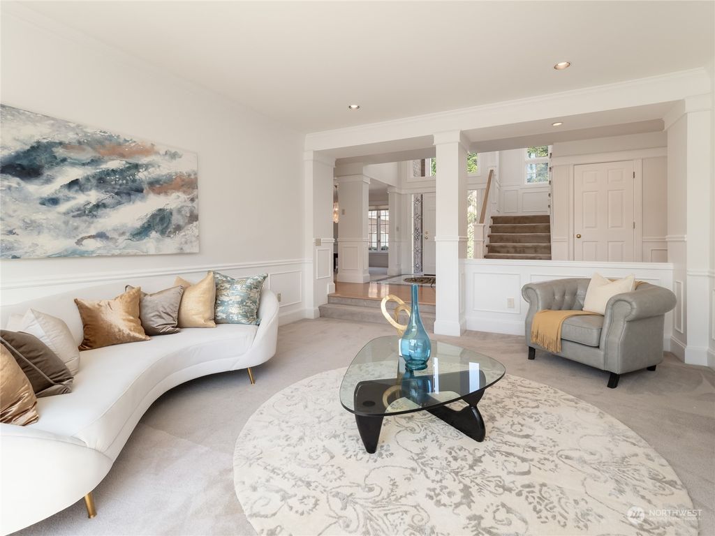 Photo of 4135 205th Avenue SE, Sammamish, WA 98075 (MLS # 2132814)