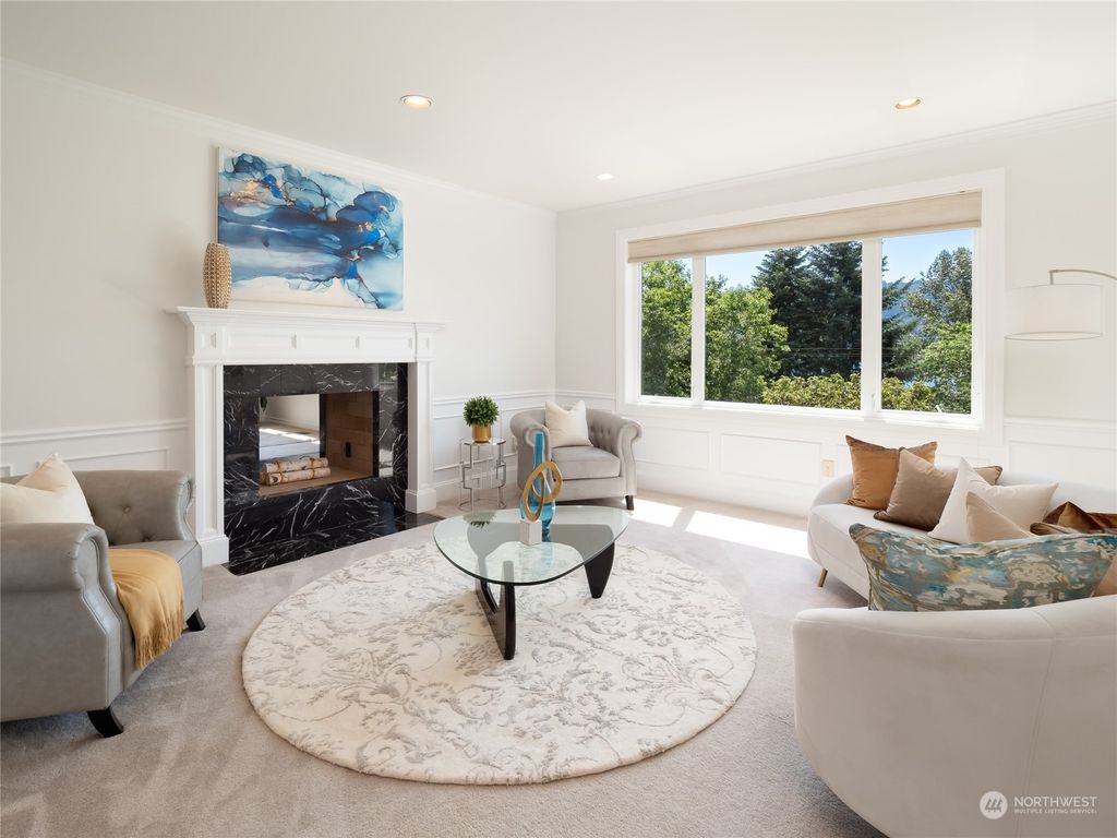 Photo of 4135 205th Avenue SE, Sammamish, WA 98075 (MLS # 2132814)