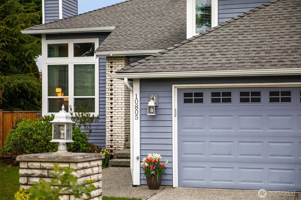 Photo of 10805 52nd Place W, Mukilteo, WA 98275 (MLS # 2511237)