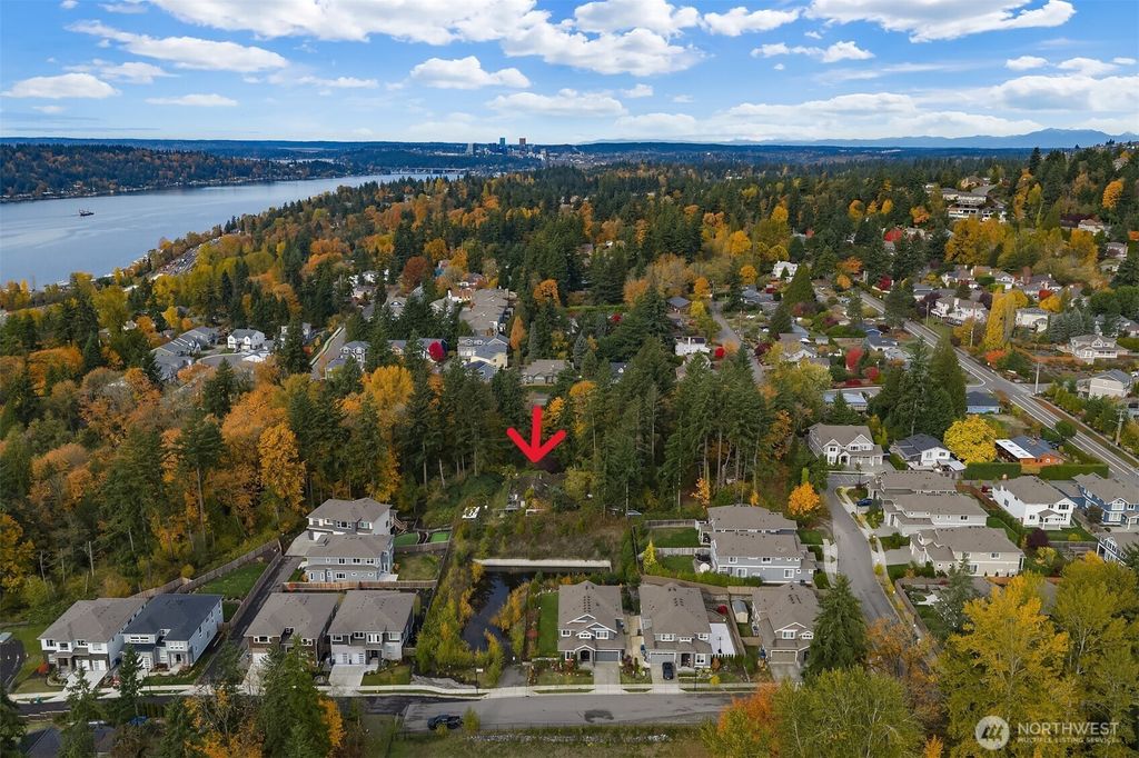 Photo of 11428 SE 82nd Street, Newcastle, WA 98056 (MLS # 2452721)