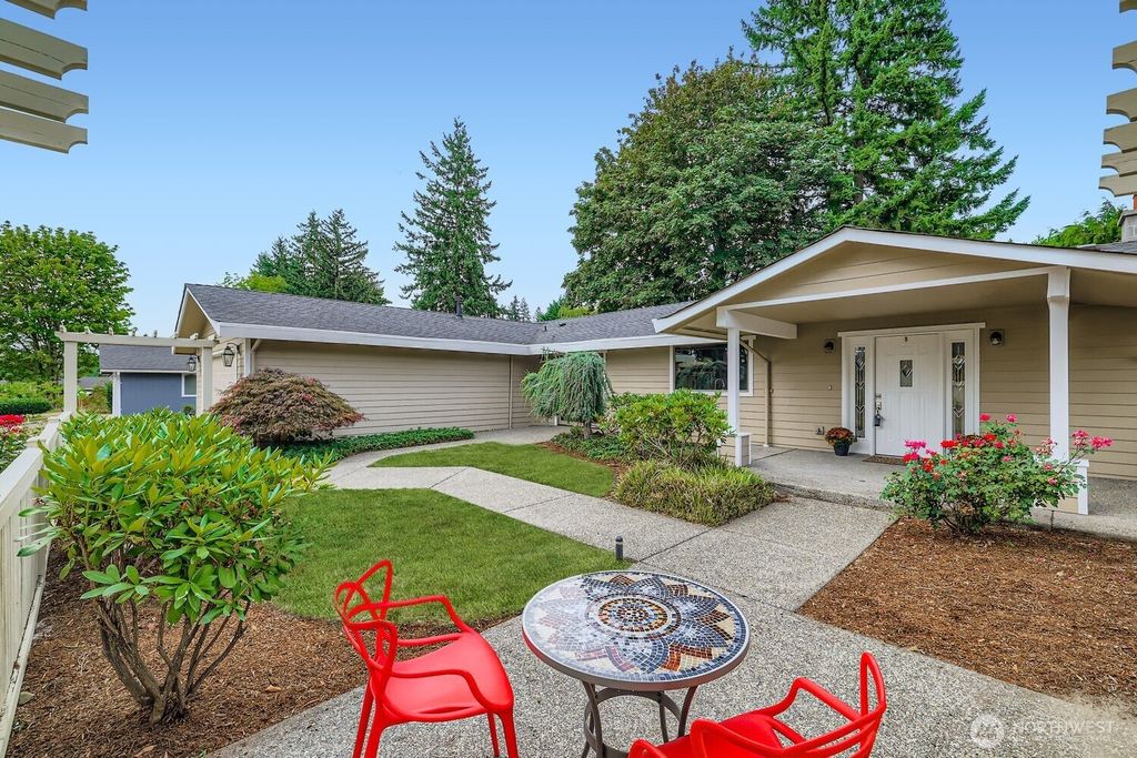 Photo of 1733 172nd Place NE, Bellevue, WA 98008 (MLS # 2425875)