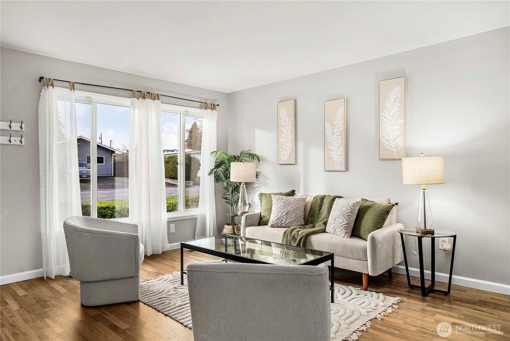 Photo of 25740 20th Avenue S, Des Moines, WA 98198 (MLS # 2459388)