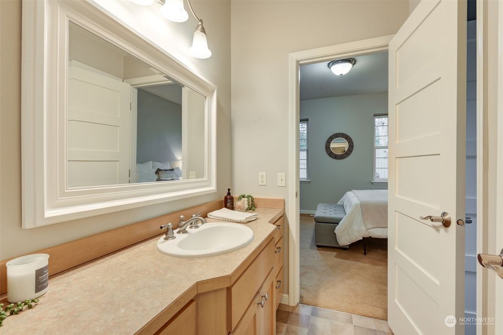 listing image 9367239486428155341
