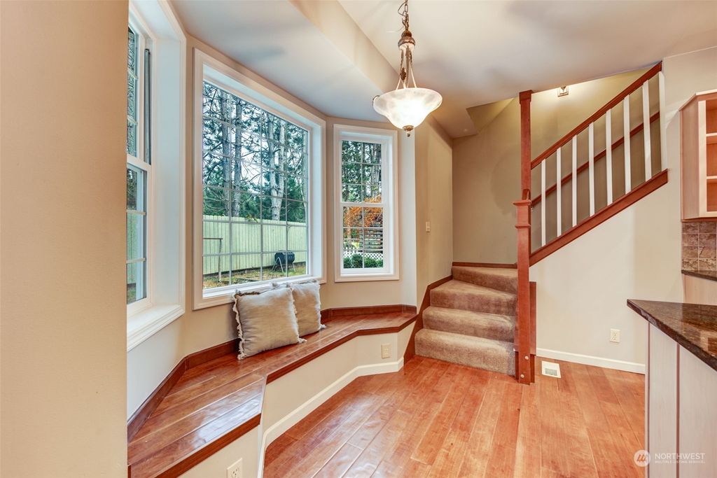 listing image 9368603933926334318