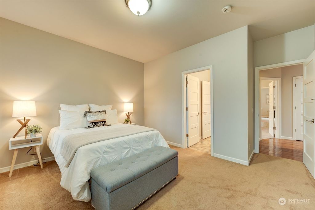 listing image 9363120757032696186
