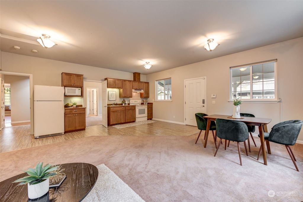 listing image 9366891955675546935