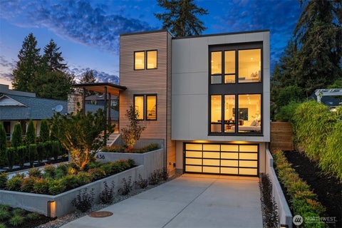 Photo of 436 7th Avenue, Kirkland, WA 98033 (MLS # 2574875)
