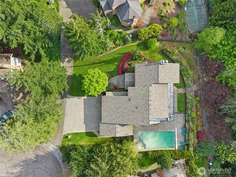 Photo of 20005 NE 42nd Street, Sammamish, WA 98074 (MLS # 2530140)