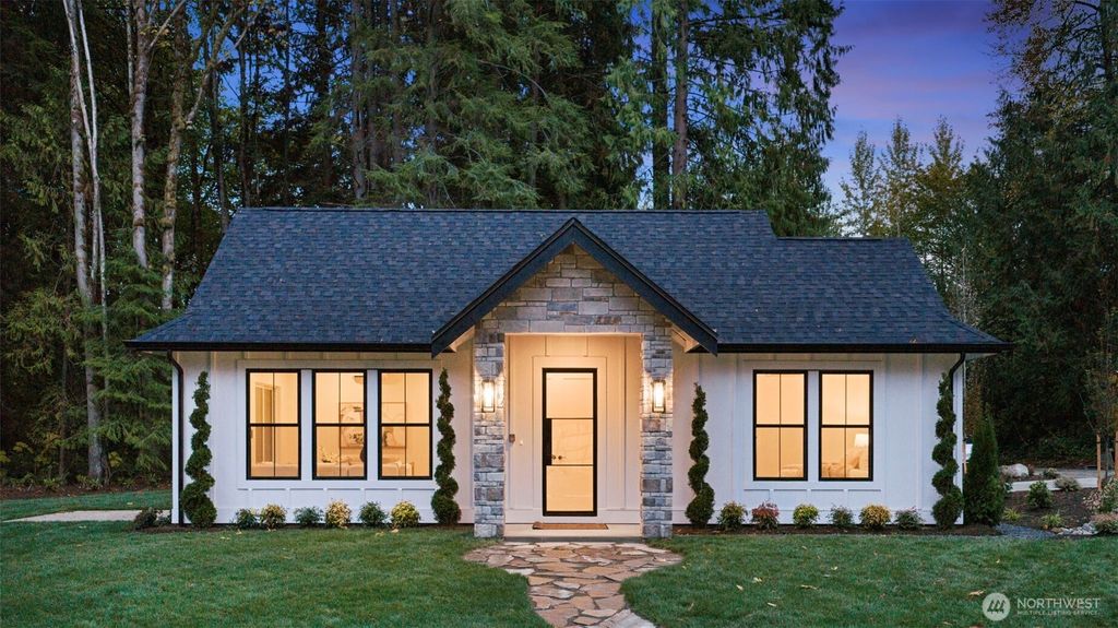 Photo of 7107 254th Avenue NE, Redmond, WA 98053 (MLS # 2448717)