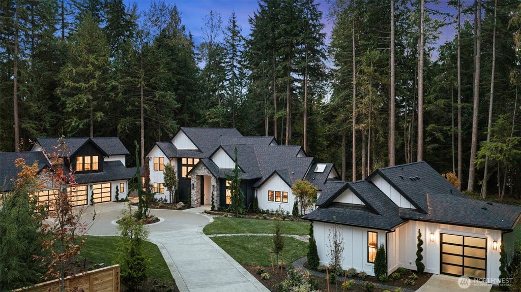 Photo of 7107 254th Avenue NE, Redmond, WA 98053 (MLS # 2448717)