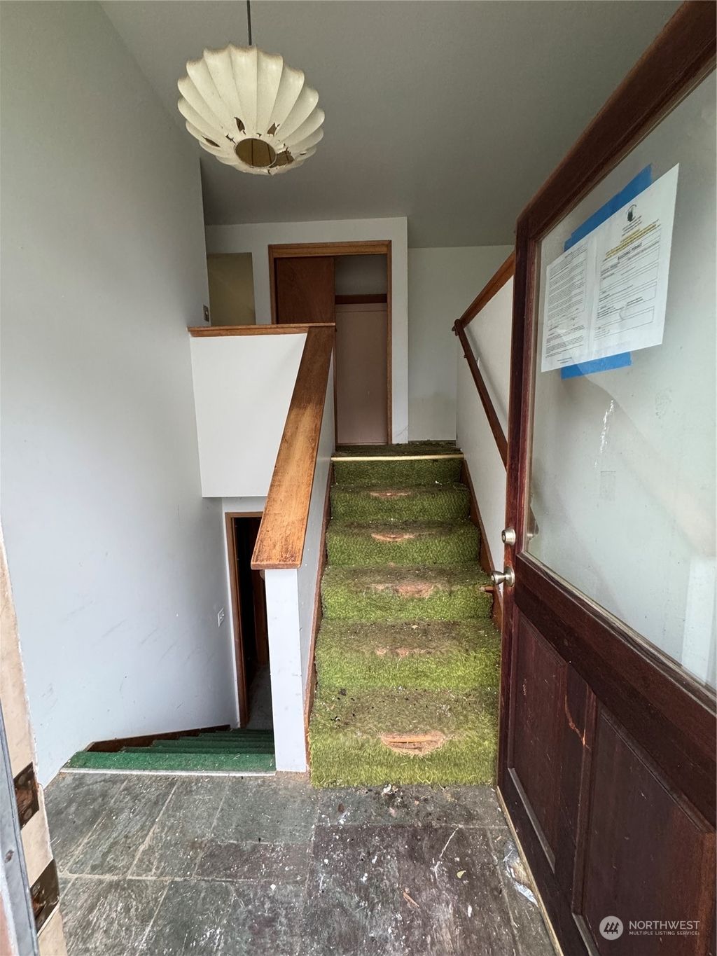 Photo of 19208 38th Place NE, Lake Forest Park, WA 98155 (MLS # 2318538)