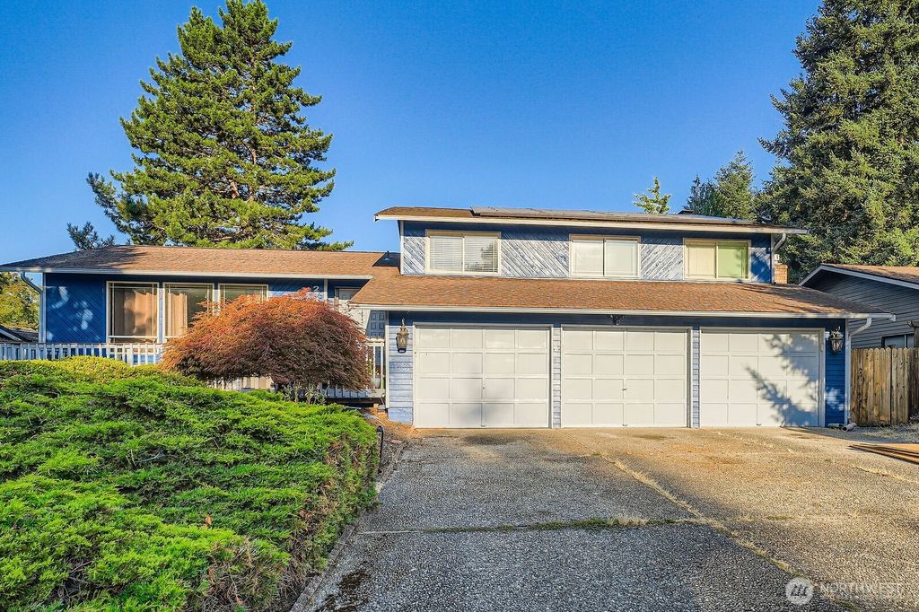 Photo of 27441 145th Avenue SE, Kent, WA 98042 (MLS # 2413867)
