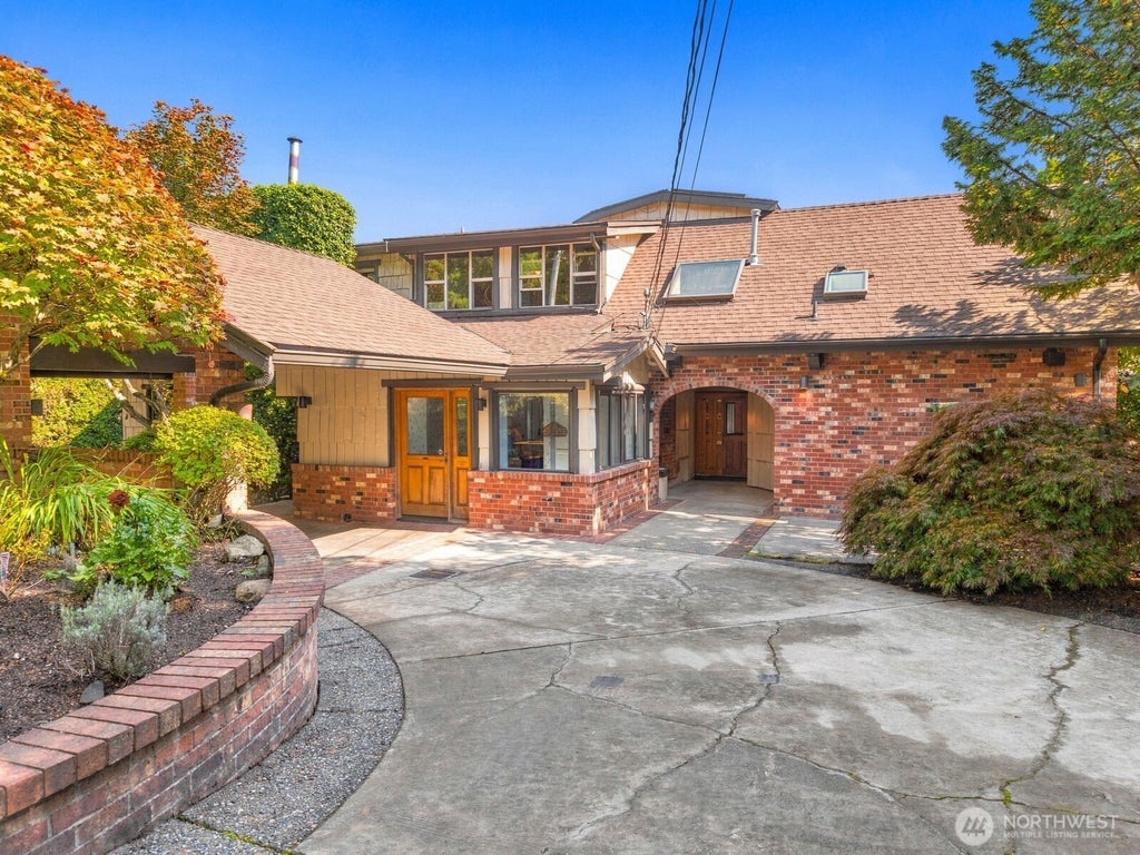 Photo of 513 E Davies Loop Road, Lake Stevens, WA 98258 (MLS # 2584906)