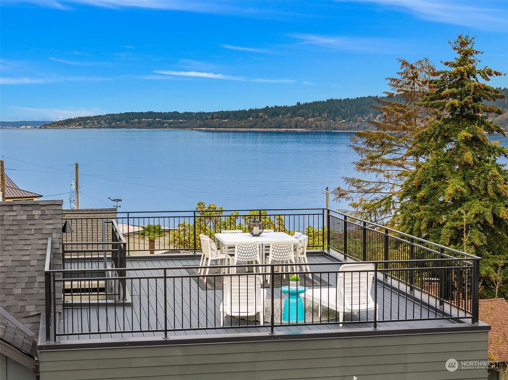 Photo of 2610 NW 98th Street, Seattle, WA 98117 (MLS # 2250551)