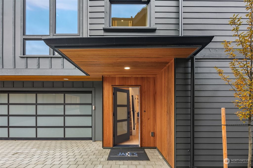 Photo of 2610 NW 98th Street, Seattle, WA 98117 (MLS # 2250551)