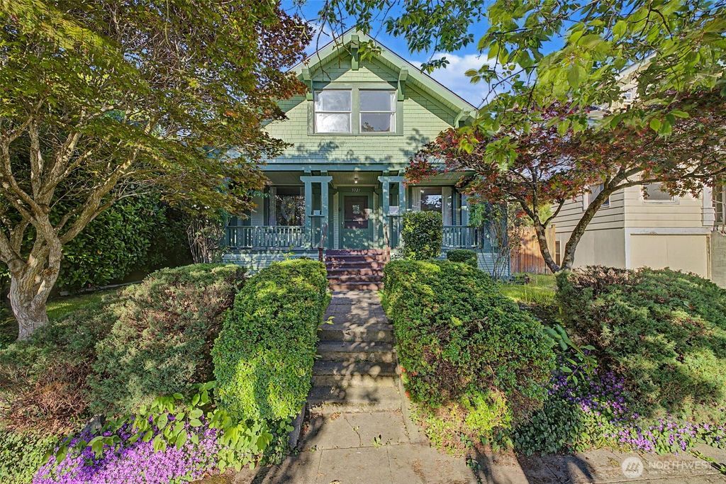 Photo of 3121 Norton Avenue, Everett, WA 98201 (MLS # 2532370)