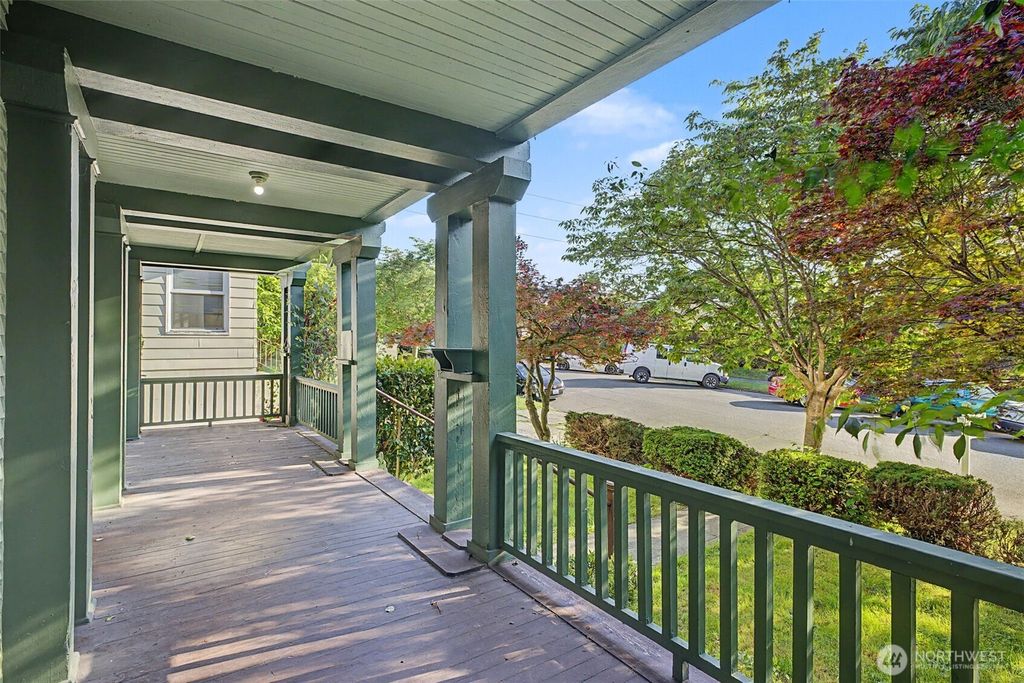Photo of 3121 Norton Avenue, Everett, WA 98201 (MLS # 2532370)