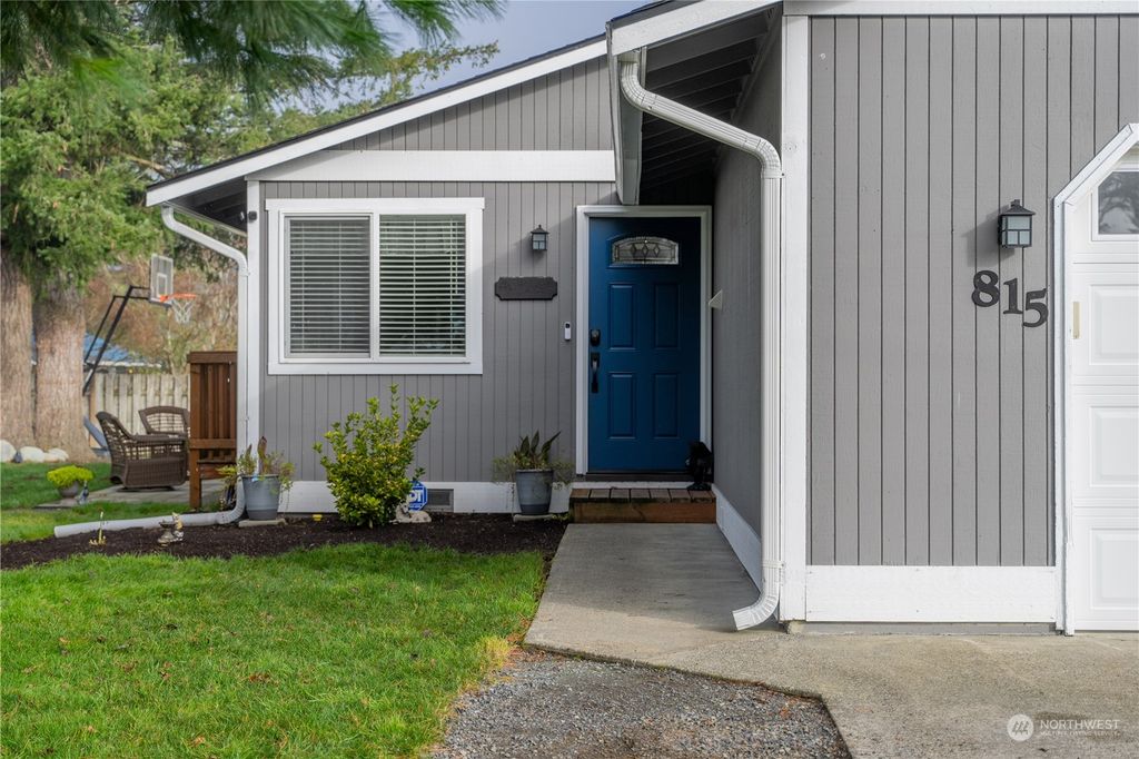 Photo of 815 Orchard Avenue, Gold Bar, WA 98251 (MLS # 2314093)