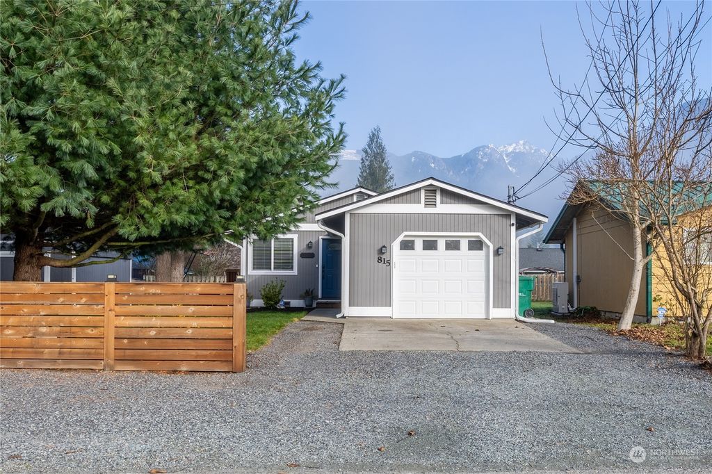 Photo of 815 Orchard Avenue, Gold Bar, WA 98251 (MLS # 2314093)