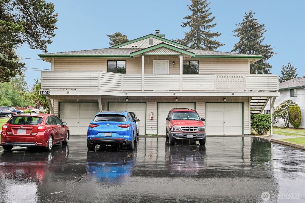 Photo of 1606 201st Place SE #9-D, Bothell, WA 98012 (MLS # 2528142)