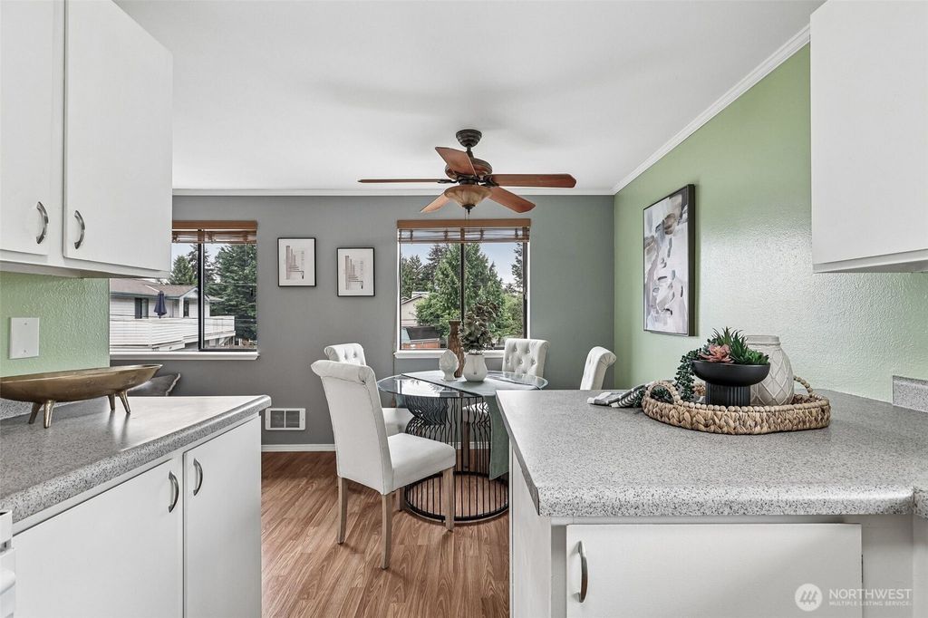 Photo of 1606 201st Place SE #9-D, Bothell, WA 98012 (MLS # 2528142)