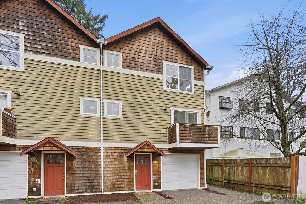 Photo of 2707 NE 123rd Street, Seattle, WA 98125 (MLS # 2472234)