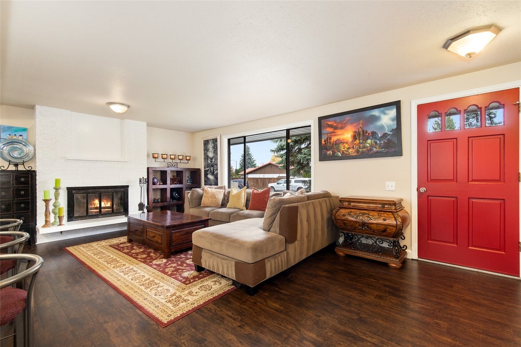 Photo of 9116 10th Avenue SE, Everett, WA 98208 (MLS # 2598928)