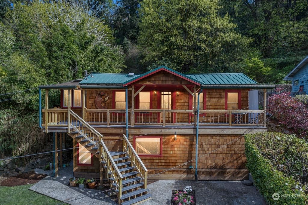 Photo of 2212 Fairmount Avenue SW, Seattle, WA 98126 (MLS # 2223134)