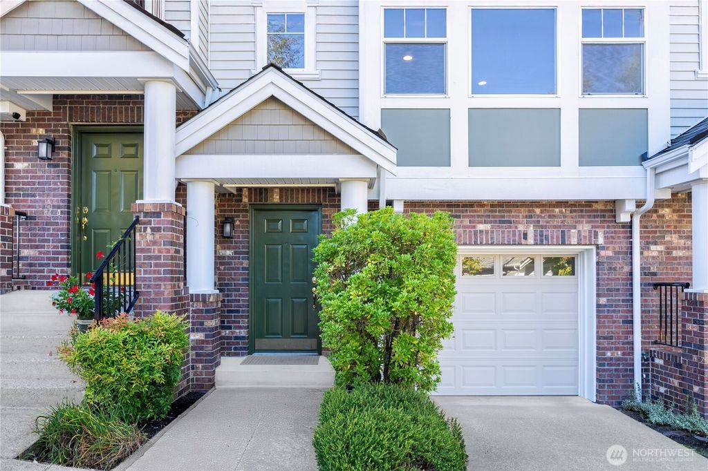 Photo of 15505 132nd Place NE, Woodinville, WA 98072 (MLS # 2347864)