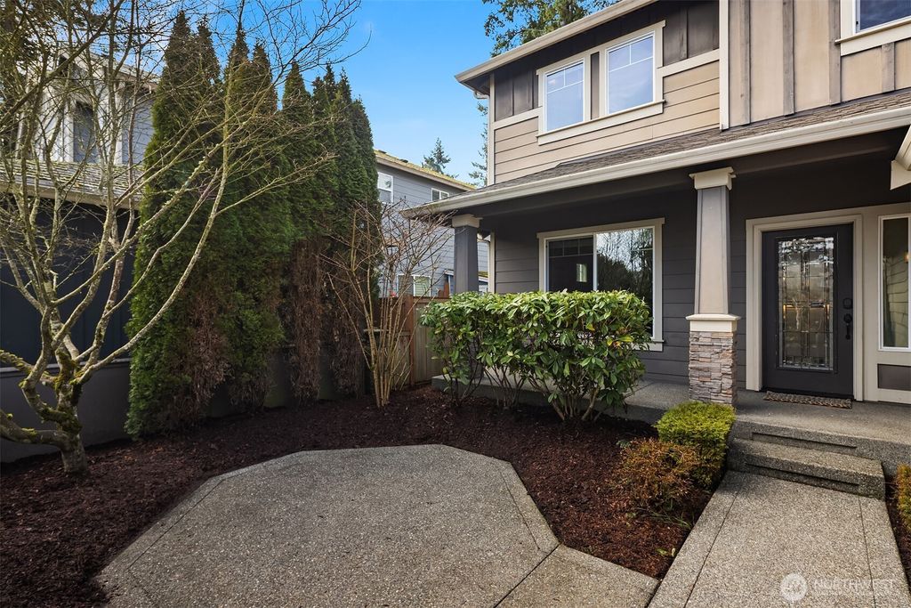 Photo of 27925 154th Avenue SE, Kent, WA 98042 (MLS # 2470038)