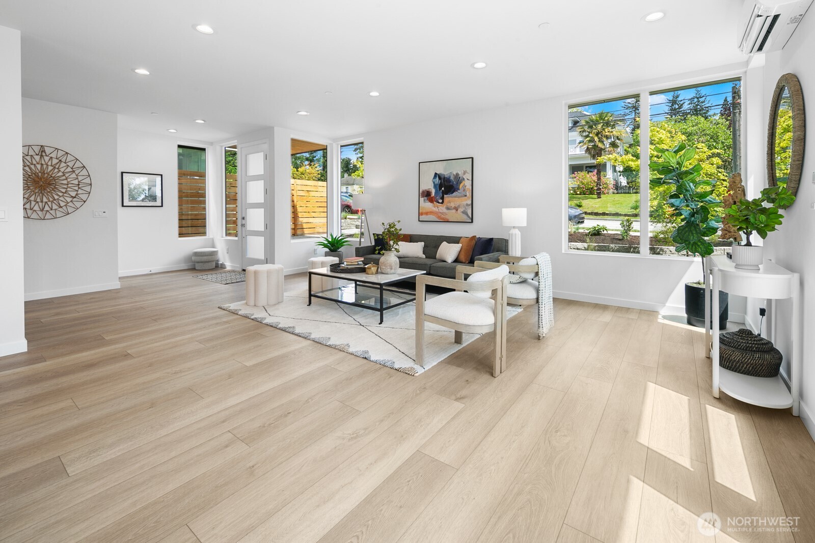 8831 Wallingford Avenue N