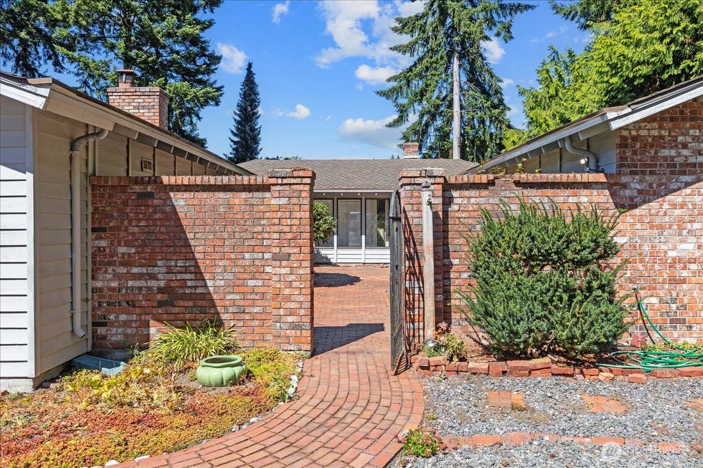 Photo of 9113 186th Place SW, Edmonds, WA 98026 (MLS # 2572707)