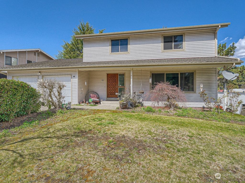 Photo of 314 S 297th Street, Federal Way, WA 98003 (MLS # 2055645)