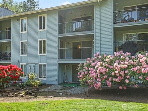 4641 W Lake Sammamish Parkway SE Unit F205, Issaquah, WA 98027 - MLS#: 2373965