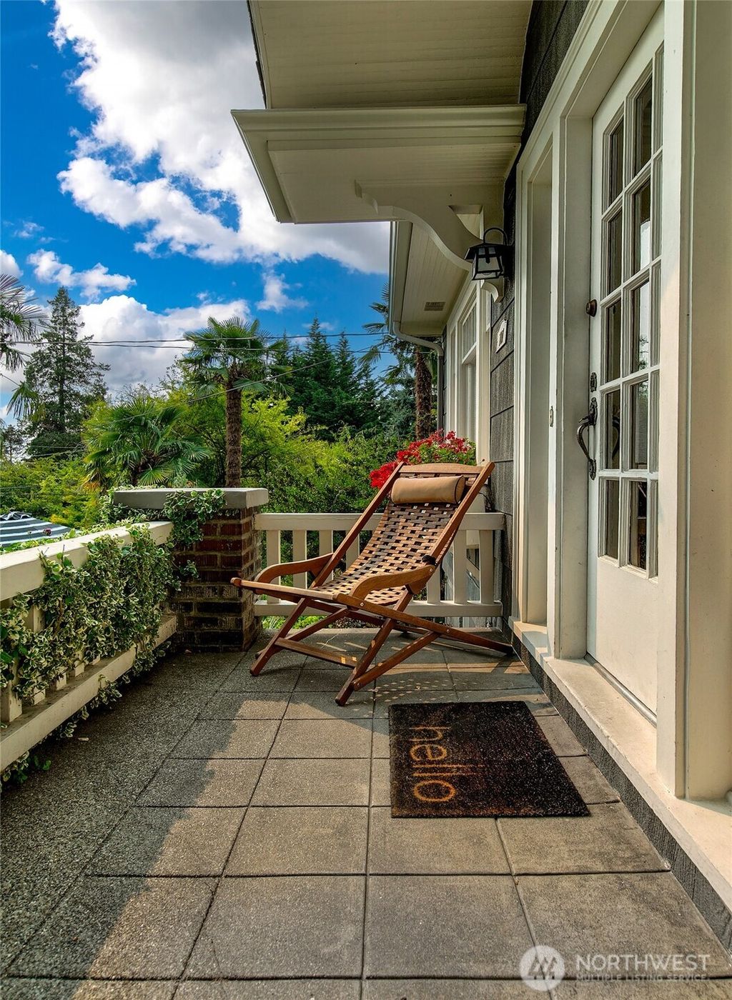 Photo of 707 Lake Washington Boulevard S, Seattle, WA 98144 (MLS # 2532847)