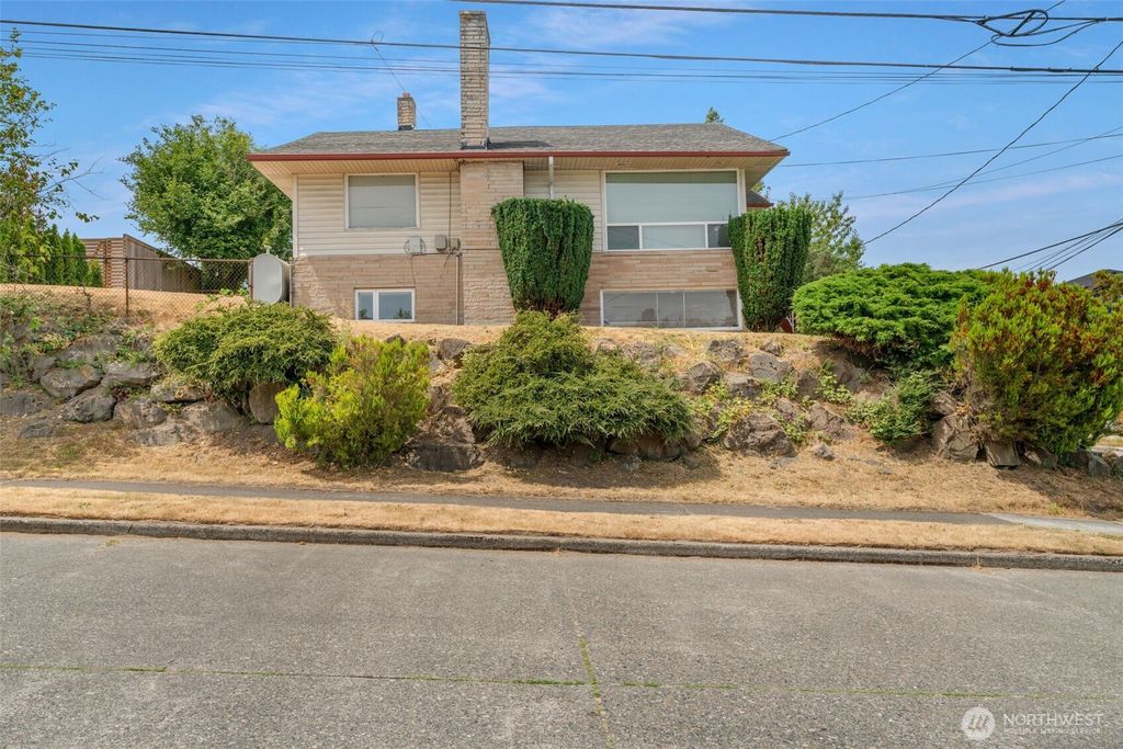 Photo of 2117 S Bayview Street, Seattle, WA 98144 (MLS # 2409734)