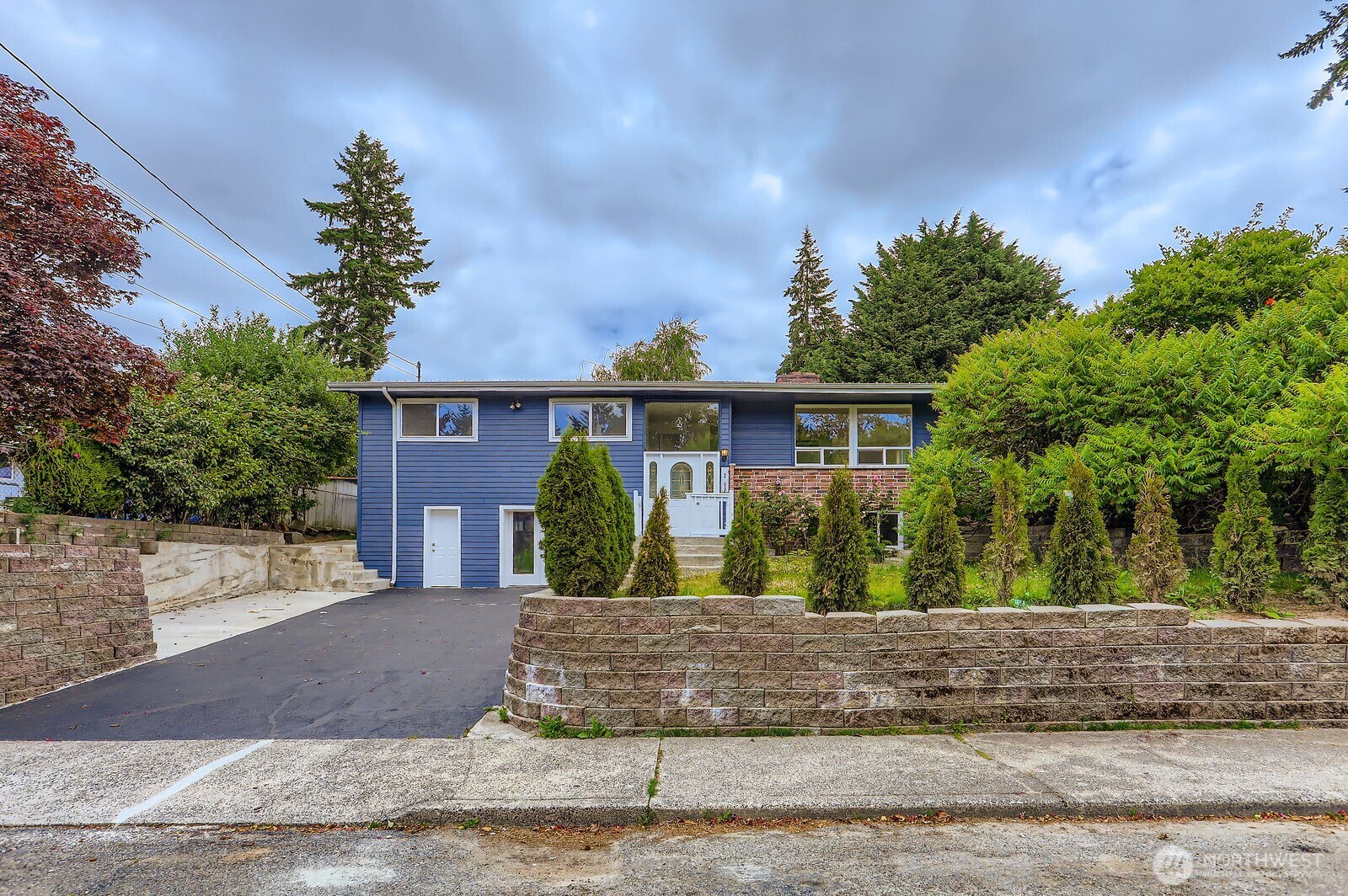 22403 60th Avenue W