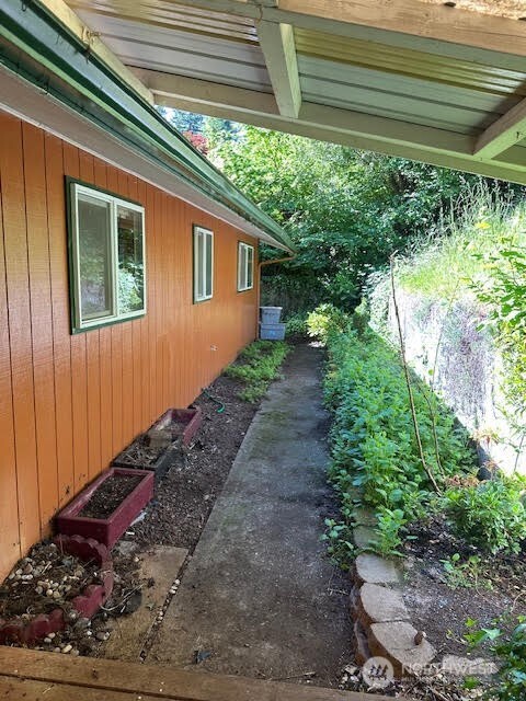 816 Sunrise Lane