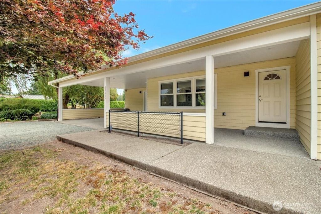 Photo of 38324 State Route 530 NE, Arlington, WA 98223 (MLS # 2410119)
