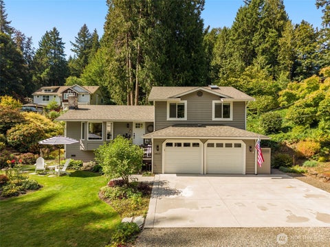 Photo of 18621 95th Avenue NE, Bothell, WA 98011 (MLS # 2574231)