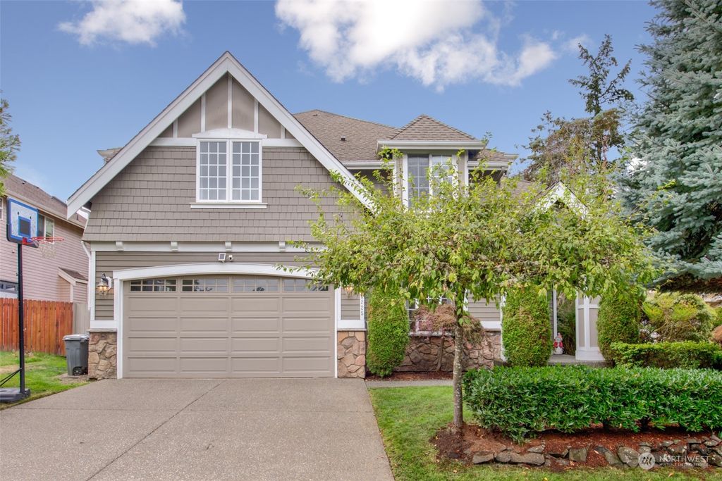 Photo of 6225 112th Ave Ave SE, Bellevue, WA 98006 (MLS # 2276580)