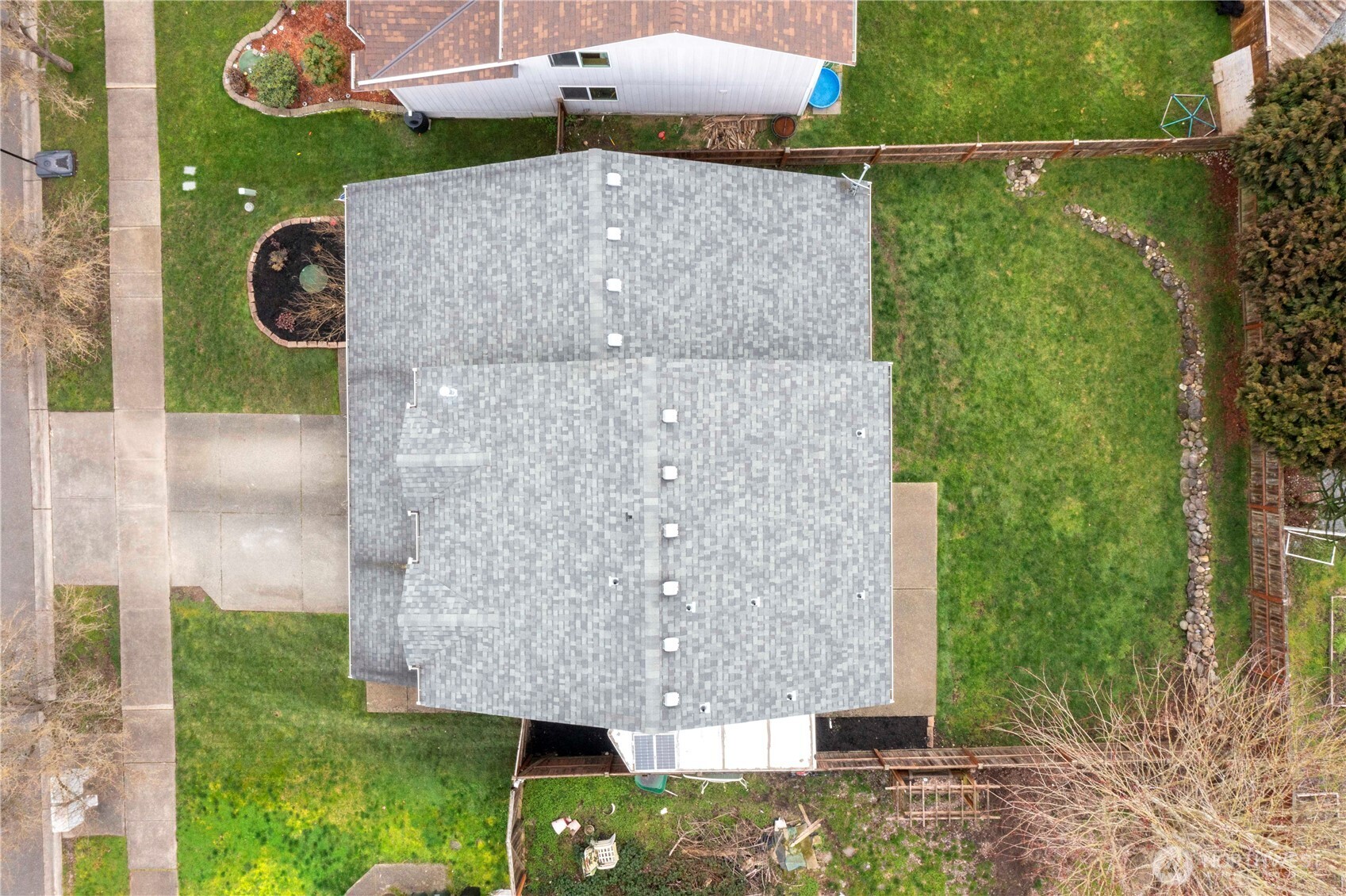 16541 Rainier View Drive SE