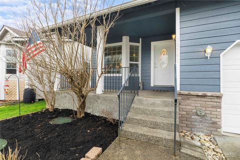 Photo of 16541 Rainier View Drive SE, Yelm, WA 98597 (MLS # 2487494)