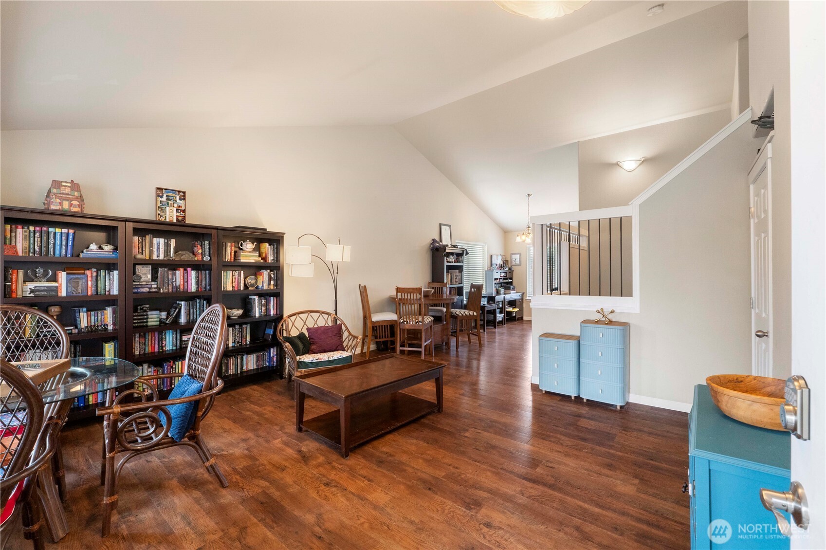 16541 Rainier View Drive SE